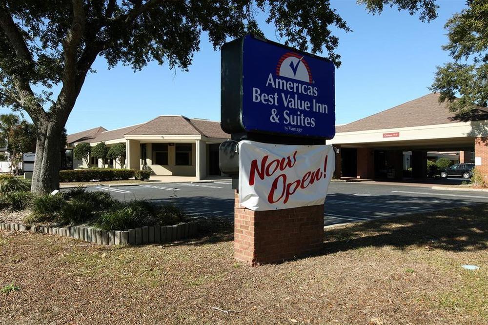 Rest And Relax Inn Pensacola Kültér fotó